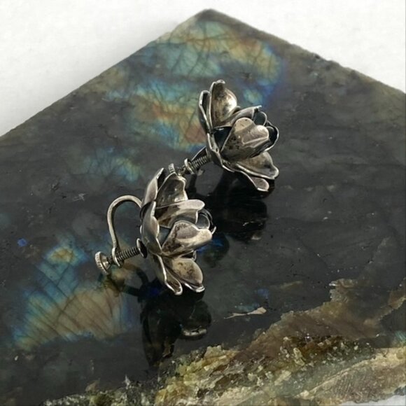 VTG Sterling Silver 925 0.89" 3D Oxidized Layered Flower Screw Back Earrings 8g - Picture 6 of 16